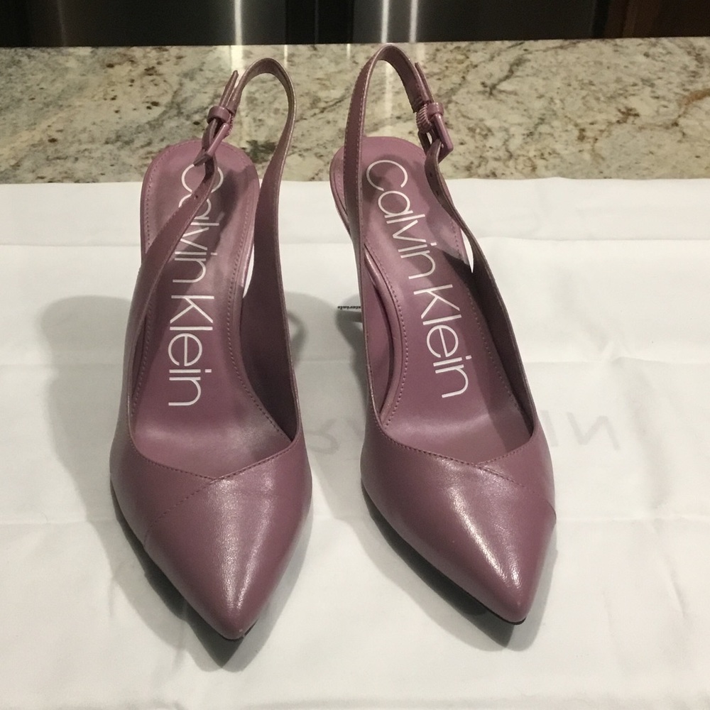 Calvin Klein Pumps